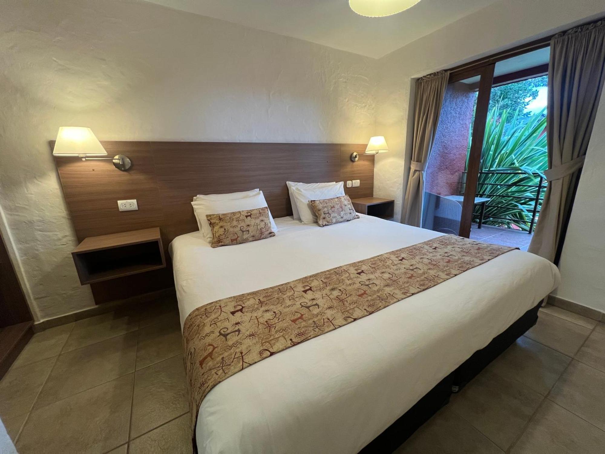 Costa Brava Apart Hotel & Suites San Carlos de Bariloche Exterior photo