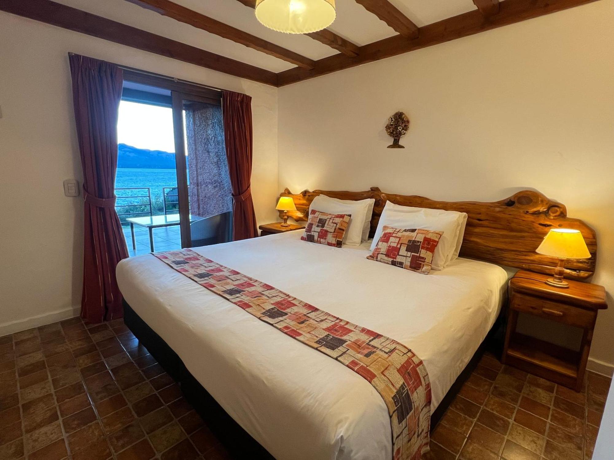Costa Brava Apart Hotel & Suites San Carlos de Bariloche Exterior photo